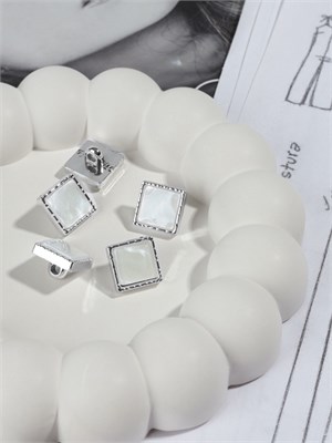 Пуговица на ножке, пластиковая, 13*13мм, 1шт, цв серебряный 125661