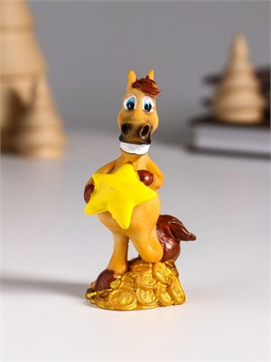 Фигурка полистоун «Коник на монетах со звездой», 4*3.6*9см 126085