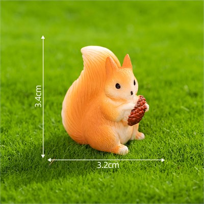 Белка рыжая мини-фигурка 3,4*3,2см 126266