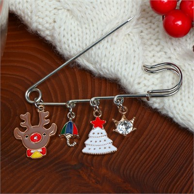 Булавка новогодняя "Рождественские истории" олень, цветная в серебре 113513