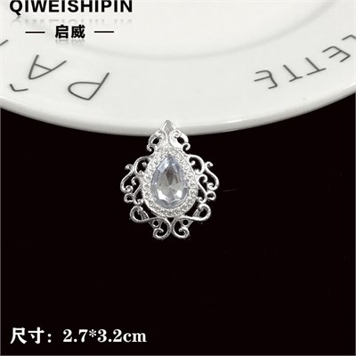 кабошон Капля "Ювелирная серединка" 27*32 мм, цв прозрачный/серебро 24567