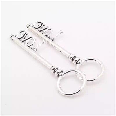 Подвеска металл ключ love 8см 12102