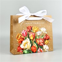 Пакет ламинированный с лентой «Самой нежной», M 30*9*26см 123163