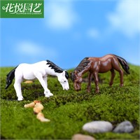 Лошадь мини-фигурка 2*4см 125005