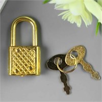 Замок металл д/шкатулок навесной с ключом 3*1,8см, цвет золото 125124